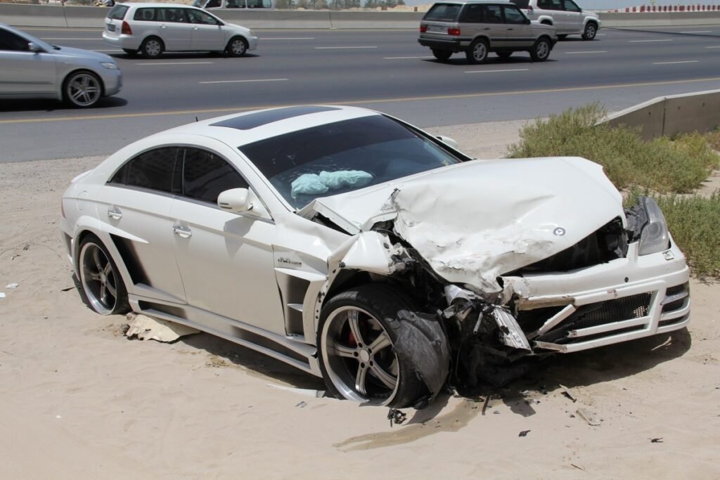 شراء السيارات التالفة 1024x683 1